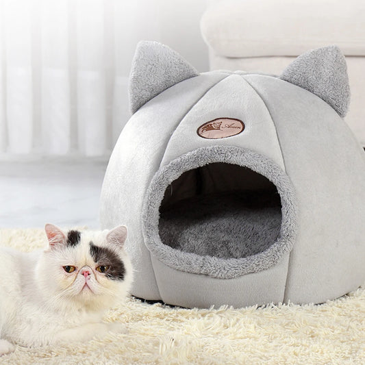 Cozy Winter Bed: Cat Tent